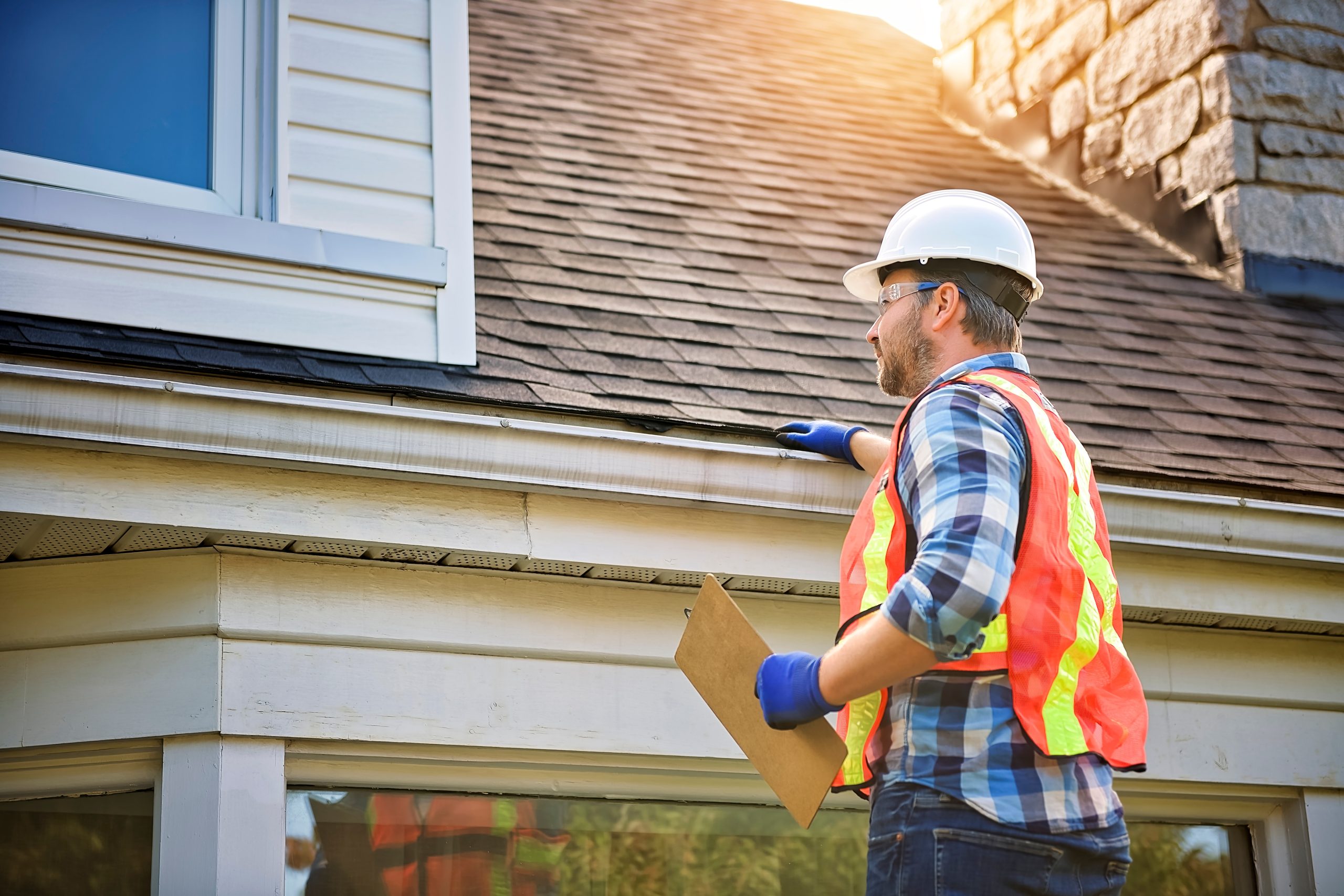 Early Warning Signs Your Roof Needs Attention